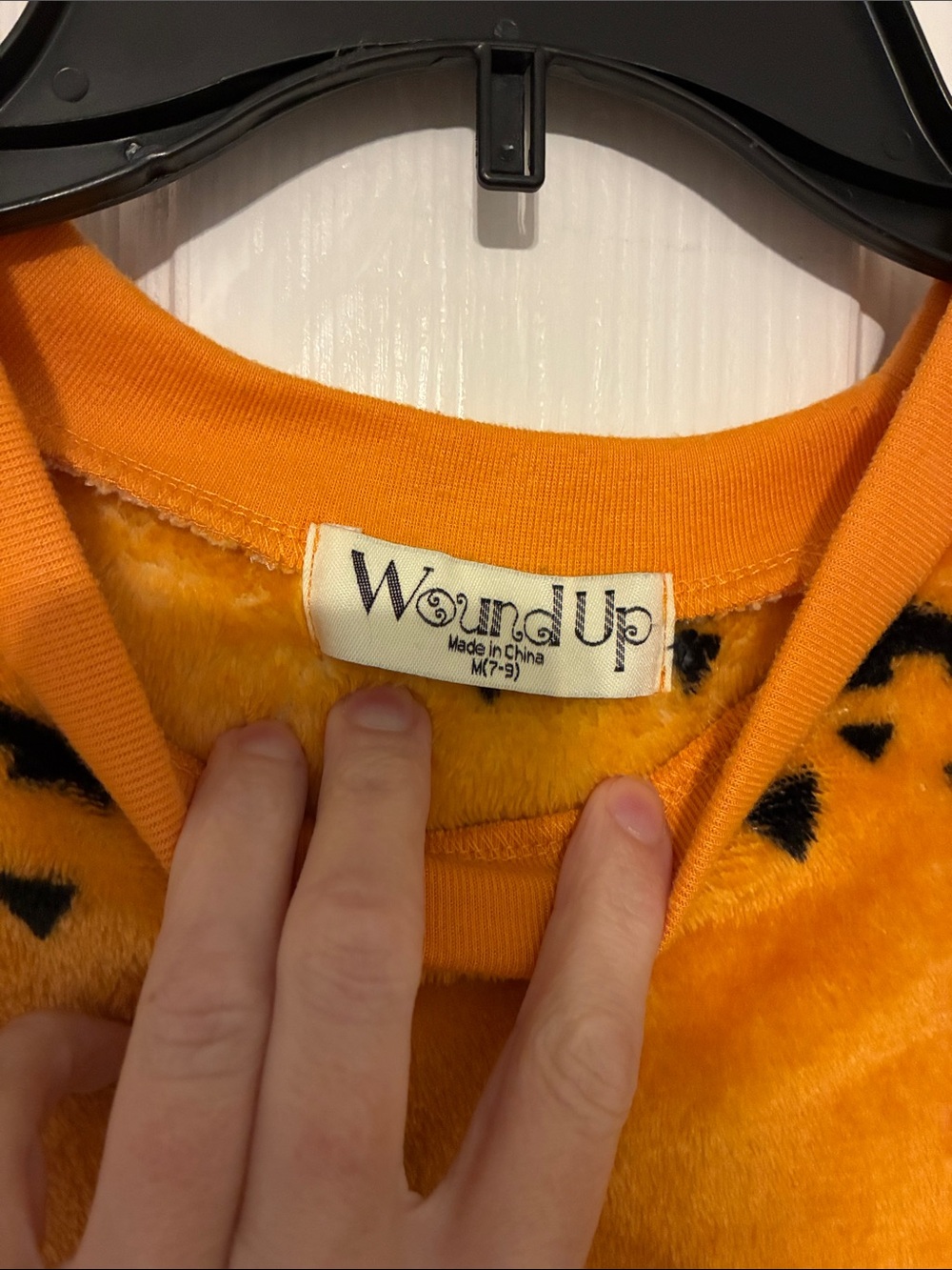 Orange Halloween Pumpkin Fleece Sweater Medium 7-9 - Picture 2 of 7
